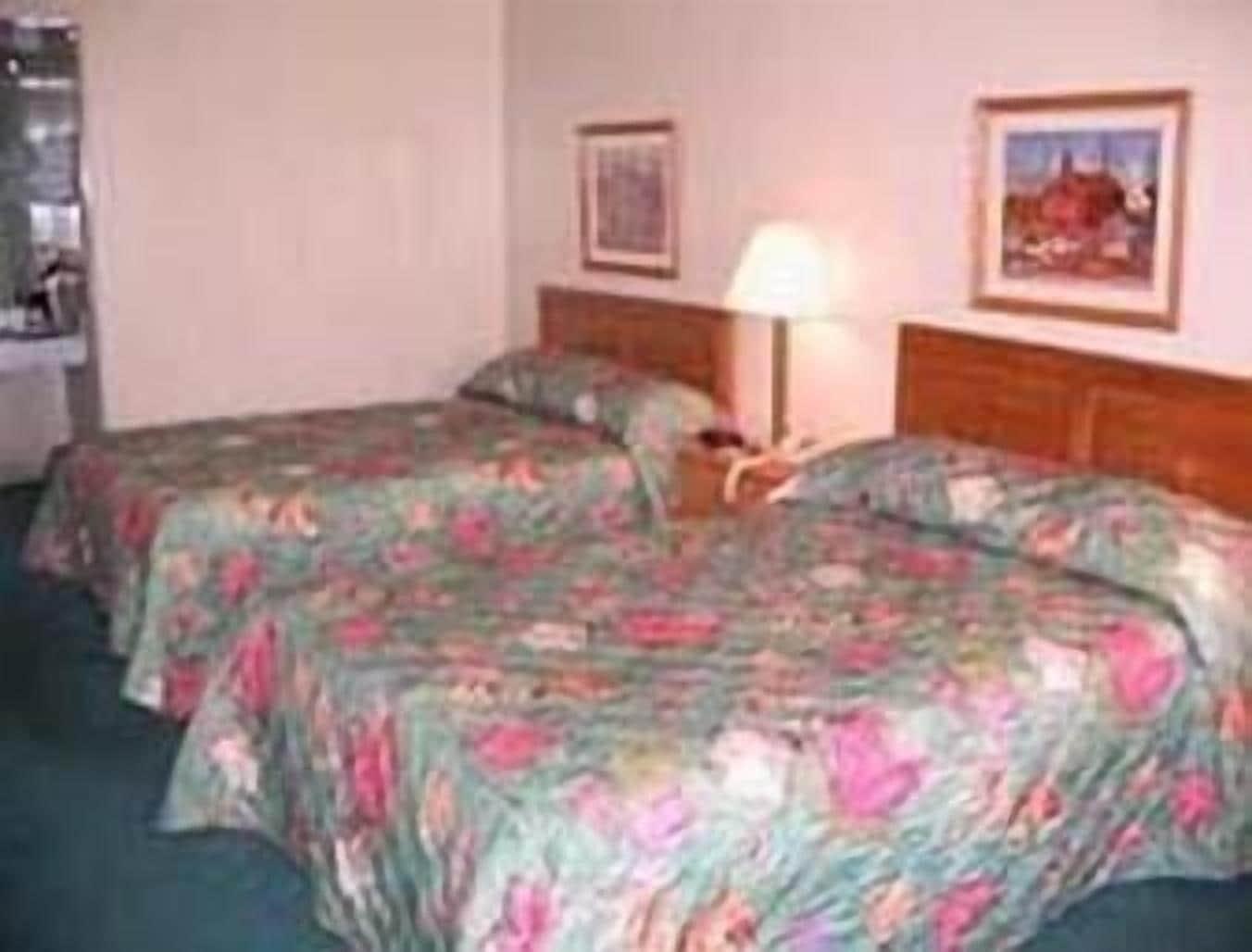Days Inn By Wyndham New Philadelphia Quarto foto